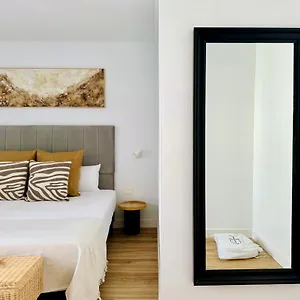https://canaryislandshost-l-amapola-puerto-del-carmen-lanzarote.puertodelcarmen-hotels.org
