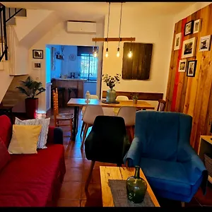 La Casa Junto Al Sendero Del Río Сasa de vacaciones